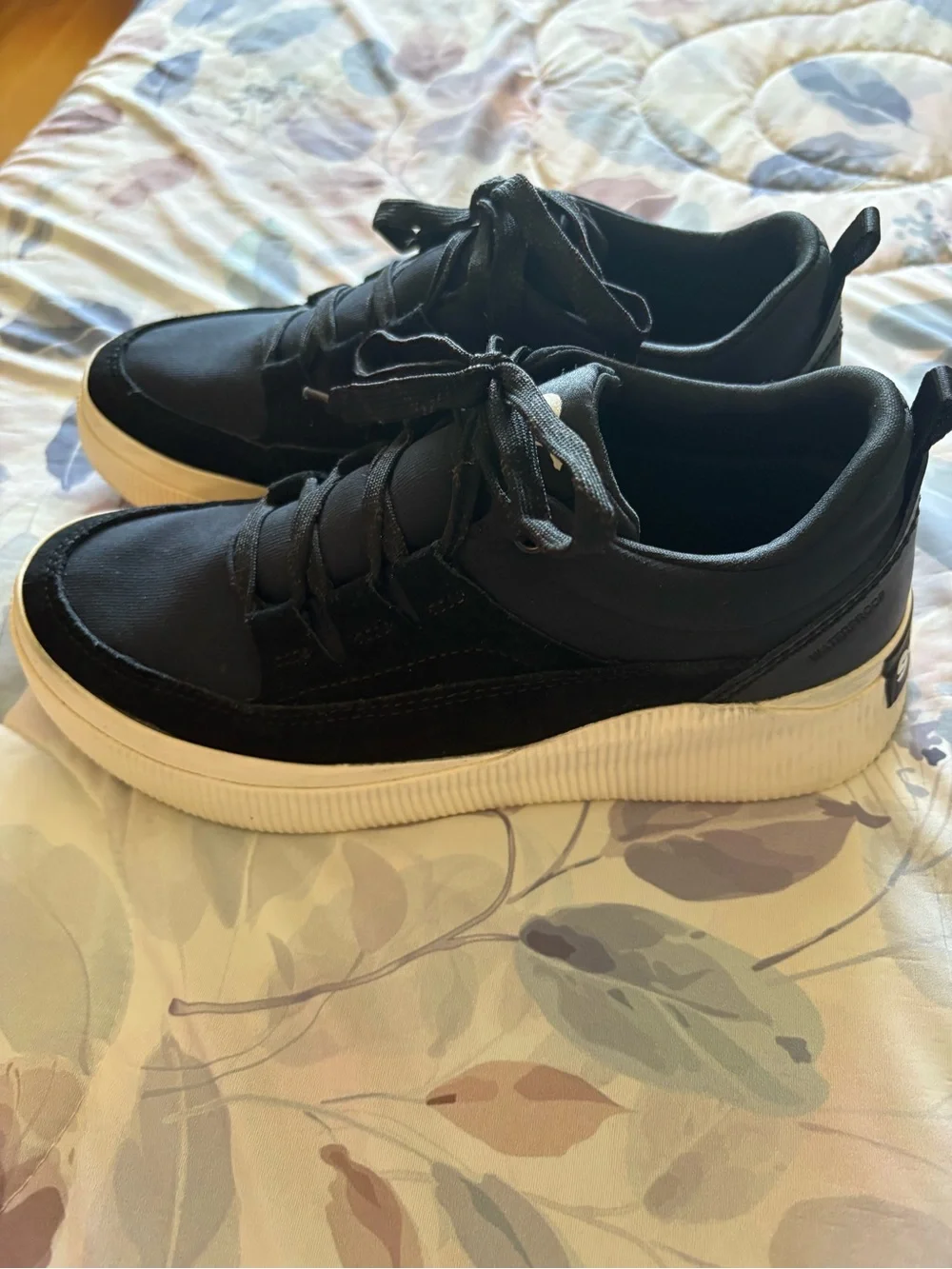 Sorel Women’s Black Low-Top Casual Sneakers